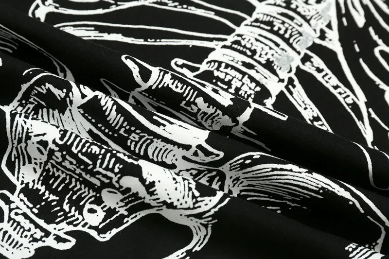 Summer Hip-hop Skull Printed Men Short-sleeved T-shirt Cotton Casual Unisex O-neck Loose Harajuku Short-sleeved Tops Tee T-shirt Street King Limited