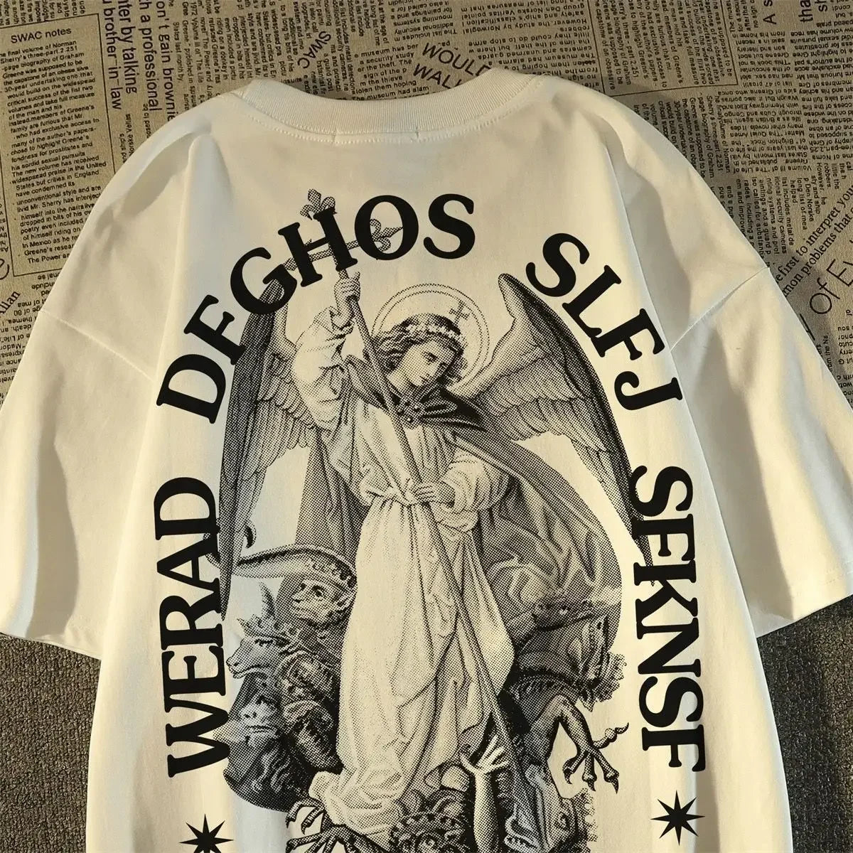 Summer Fashion Retro Gothic Print Men T-shirt Top Fashion Cotton Loose Harajuku Couple Hip Hop Y2K streetwear Short Sleeve Street King Limited