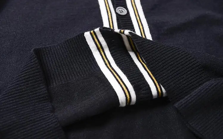 New luxury Men Luxury Winter gentleman embroidery Bees Knit Casual Sweaters Cardigans Asian Plug Size High quality Drake #E197 Street King Limited