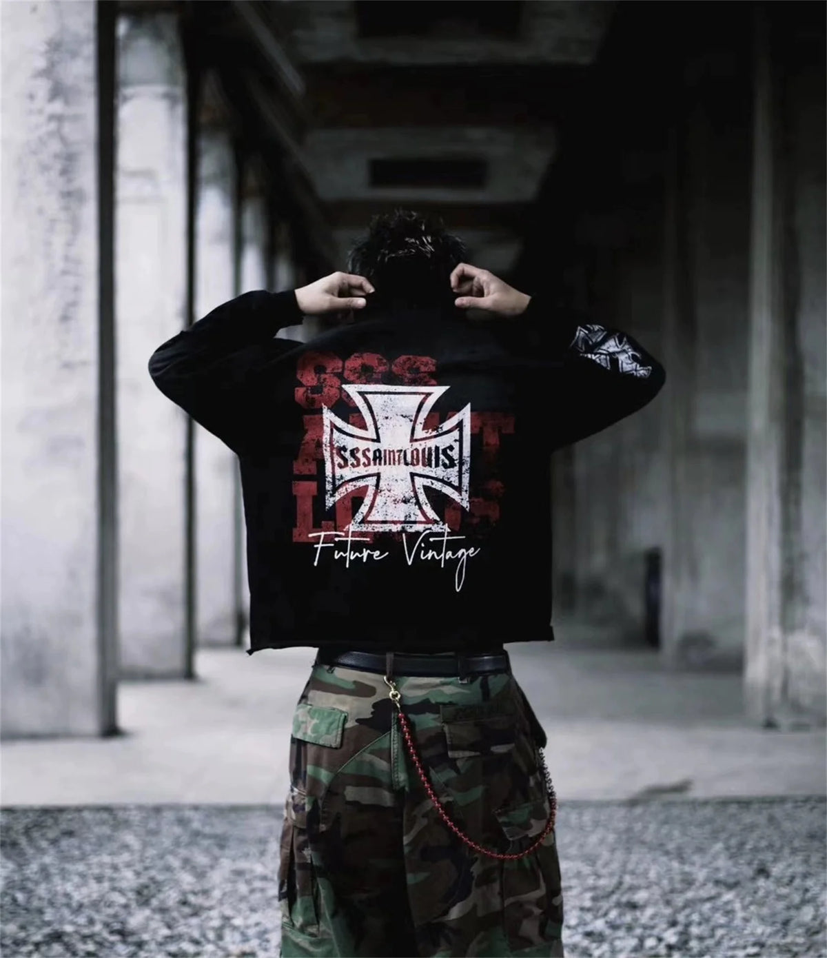 sssaint Louis Vintage Dirty Worn Distressed Cross Print High-Street Graffiti Long Sleeve T Shirt Pullover Summer Street King Limited