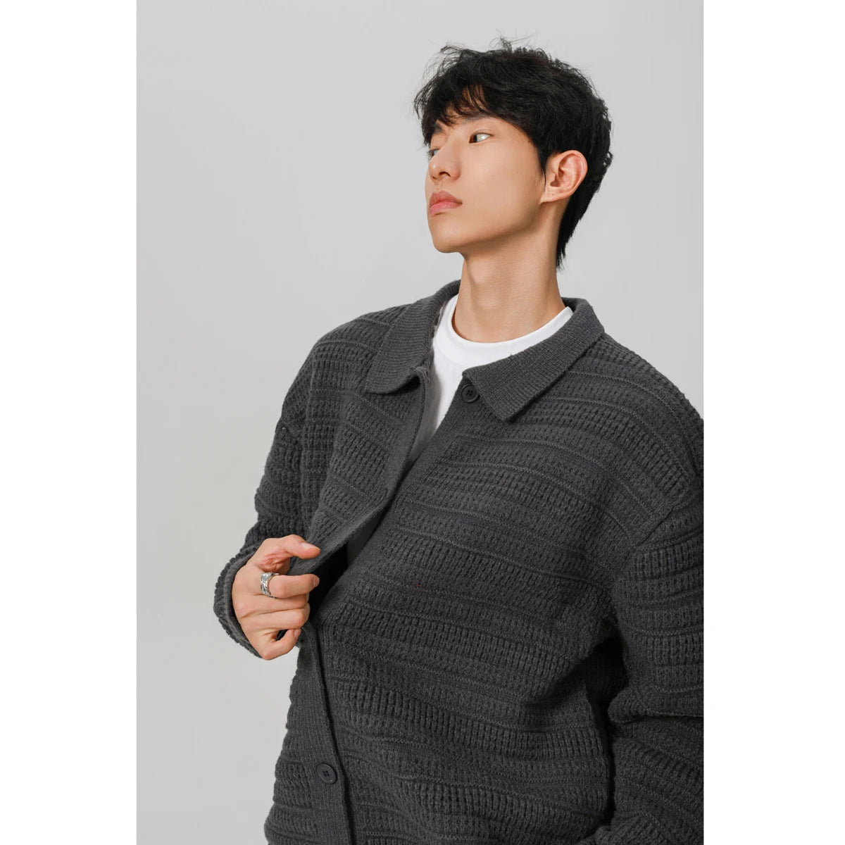 men streetwear fashion loose casual retro stripe knitted sweater cardigan jacket autumn knitwear jumper coat outerwear relaxed fit trousers