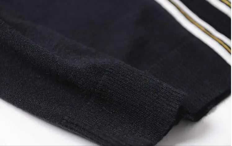 New luxury Men Luxury Winter gentleman embroidery Bees Knit Casual Sweaters Cardigans Asian Plug Size High quality Drake #E197 Street King Limited