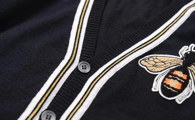 New luxury Men Luxury Winter gentleman embroidery Bees Knit Casual Sweaters Cardigans Asian Plug Size High quality Drake #E197 Street King Limited