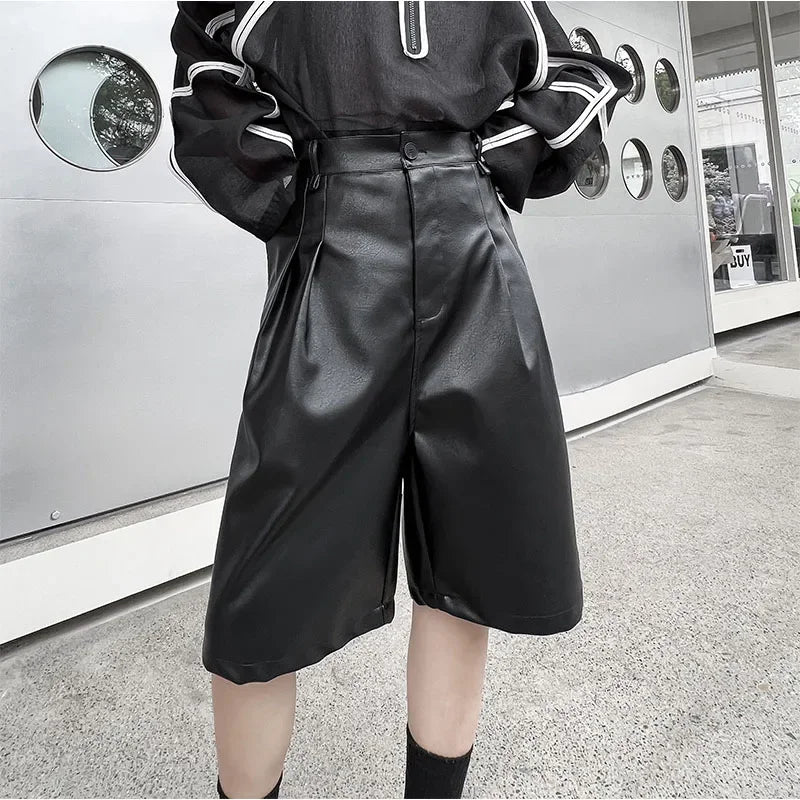 men japanses korean streetwear fashion hip hop loose casual dark black wide leg leather shorts male short pant summer street shorts