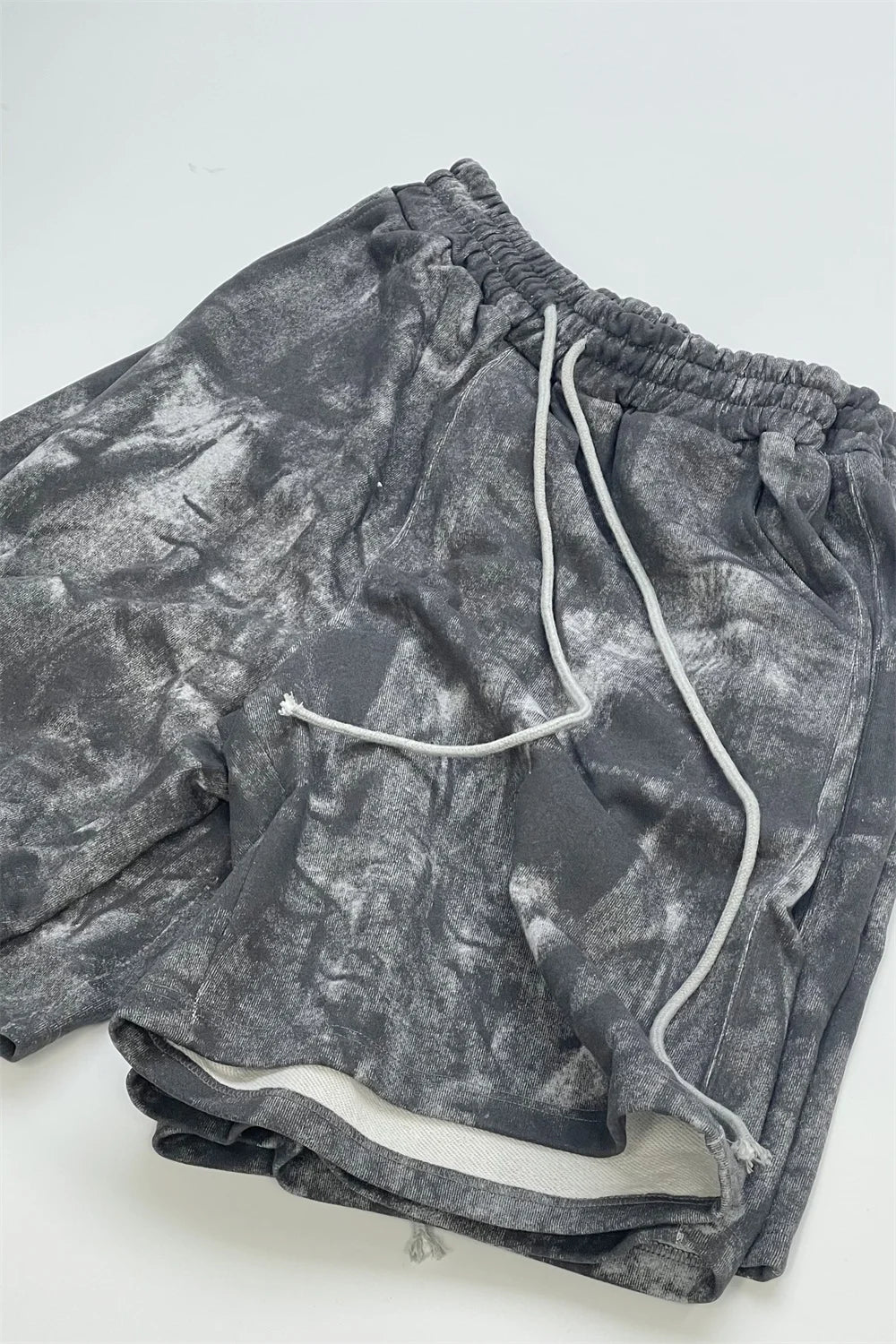 Undermycar 2024 Trendy Brand Drawstring Graffiti Pure Cotton Loose Fat Shorts Street King Limited