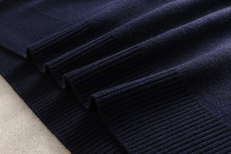 New 2018 Man Luxury Winter gentleman embroidery Bees Stripe Knit Casual Sweaters pullover Asian Plug Size High quality Drake H64 Street King Limited