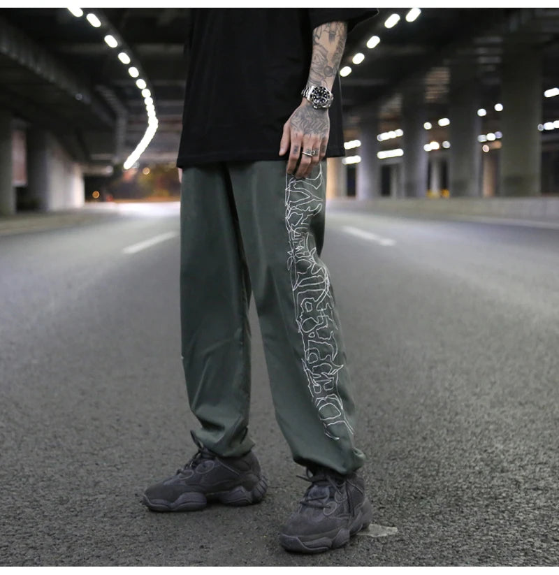 hip hop loose fit elastic waist pants fashion embroidery ankle pants mens 2019 new spring summer casual sportwear pants joggers unique joggers style 1100
