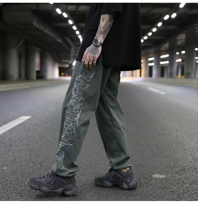 hip hop loose fit elastic waist pants fashion embroidery ankle pants mens 2019 new spring summer casual sportwear pants joggers unique joggers style 1104