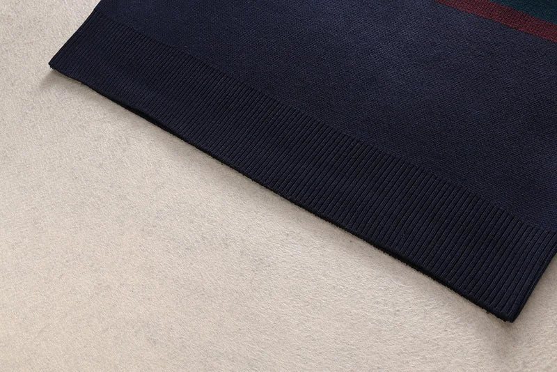 New 2018 Man Luxury Winter gentleman embroidery Bees Stripe Knit Casual Sweaters pullover Asian Plug Size High quality Drake H64 Street King Limited
