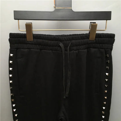 high new novelty luxury men 21 classic side metal rivets pockets comfortable cotton parkour sweat casual pants sweatpants d47 unique joggers style 4205