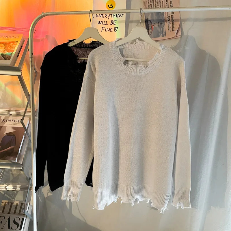 Men White Pullover Sweaters Ripped Harajuku Chic Couple O-neck Knitwear Casual Minimalist Long Sleeve Jumpers Homme Handsome Top Street King Limited