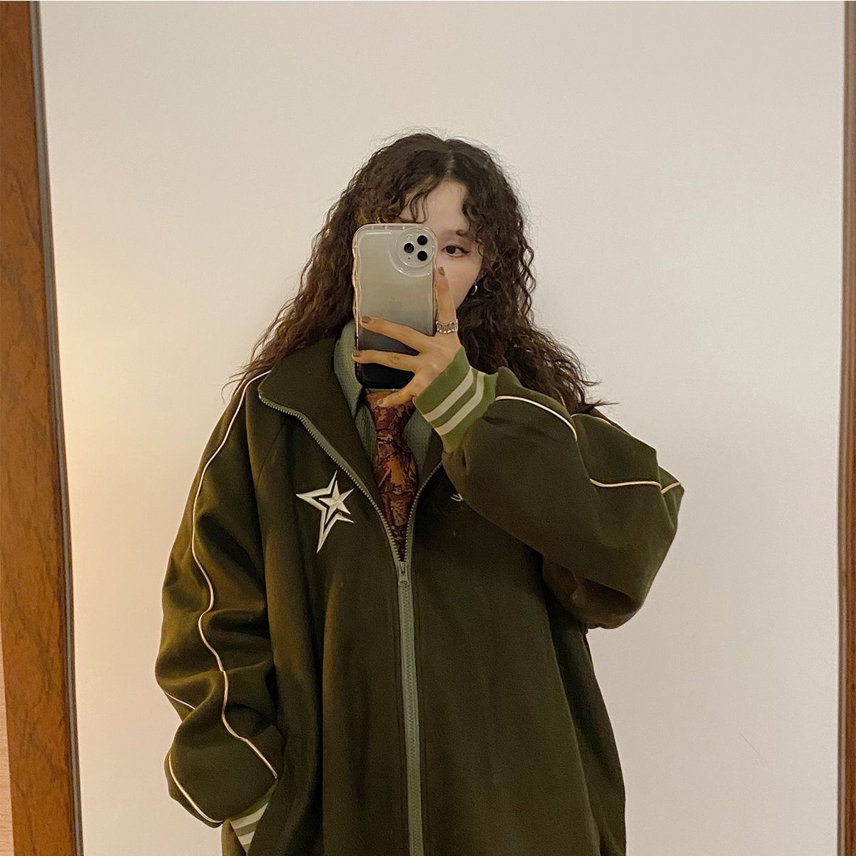 Autumn and winter new Korean star stand collar jacket y2k vintage loose embroidery plush thickened sportswear clothes women Street King Limited