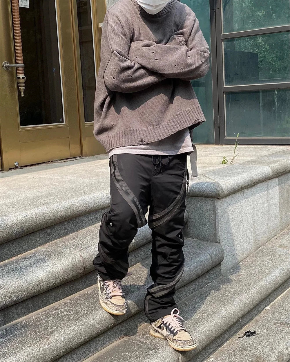 Undermycar 2023 New High Street Fashion Brand Worn Out Hole Large Loose Round Neck Sweater Brown Street King Limited
