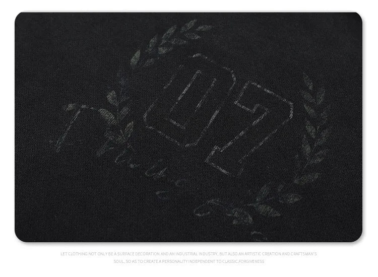 A woolen hoodie is loose Street King Limited