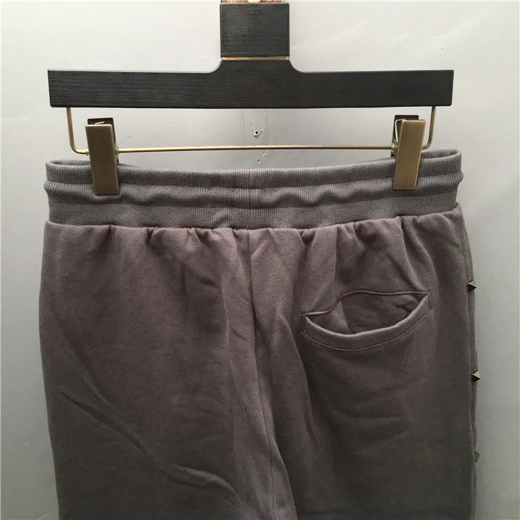 high new novelty luxury men 2022 classic full metal rivets pockets comfortable cotton parkour sweat casual pants sweatpants d50 unique joggers style 4236