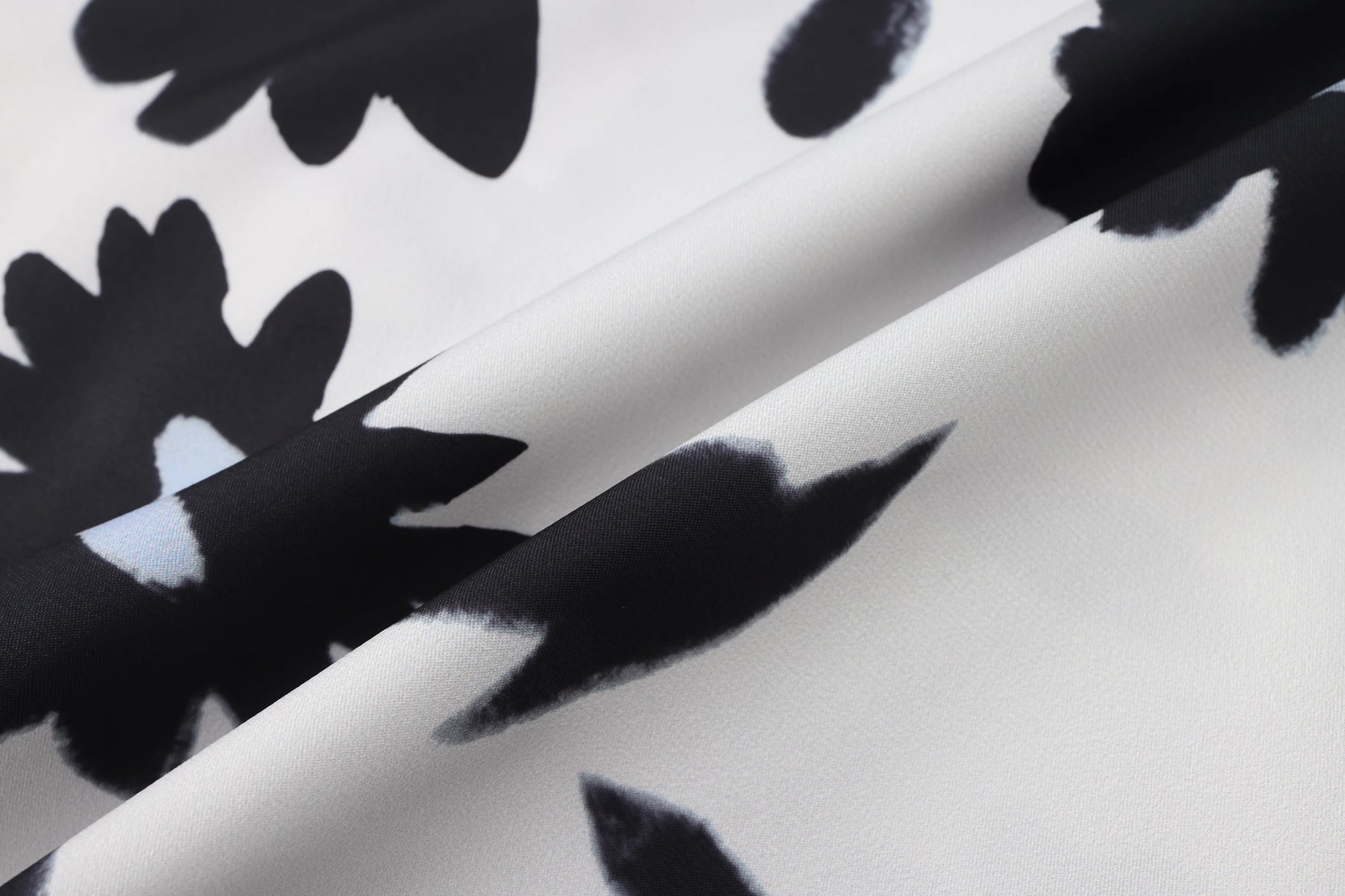 Summer 24SS Vintage Retro Black Flower Direct Print High-Street Casual Beach Style Quality Cold Short Sleeve Shirt Street King Limited