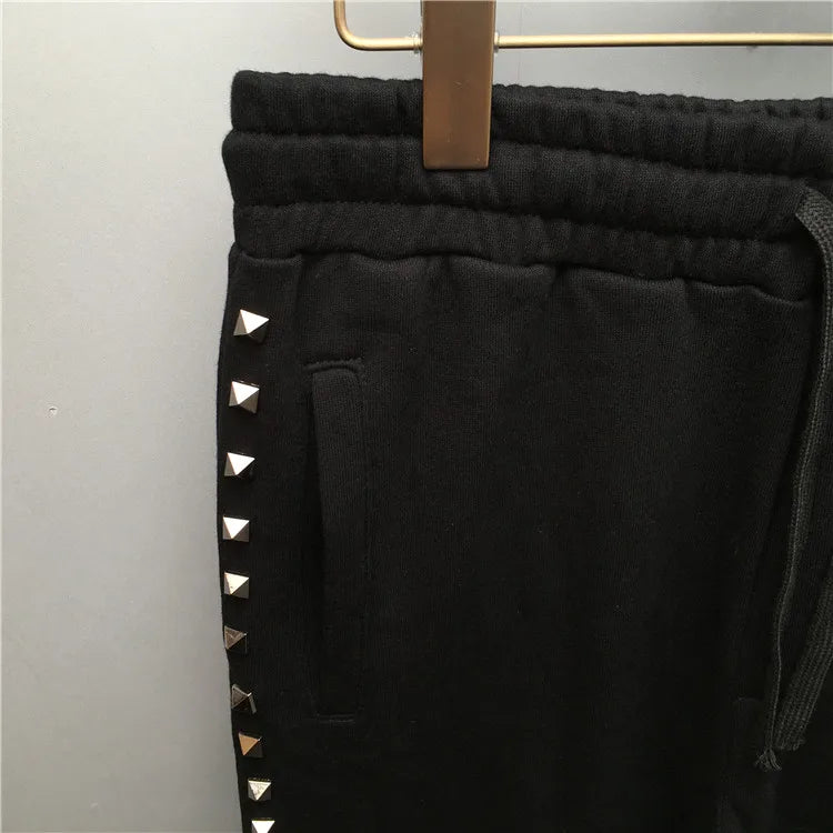 high new novelty luxury men 21 classic side metal rivets pockets comfortable cotton parkour sweat casual pants sweatpants d47 sporty tapered joggers