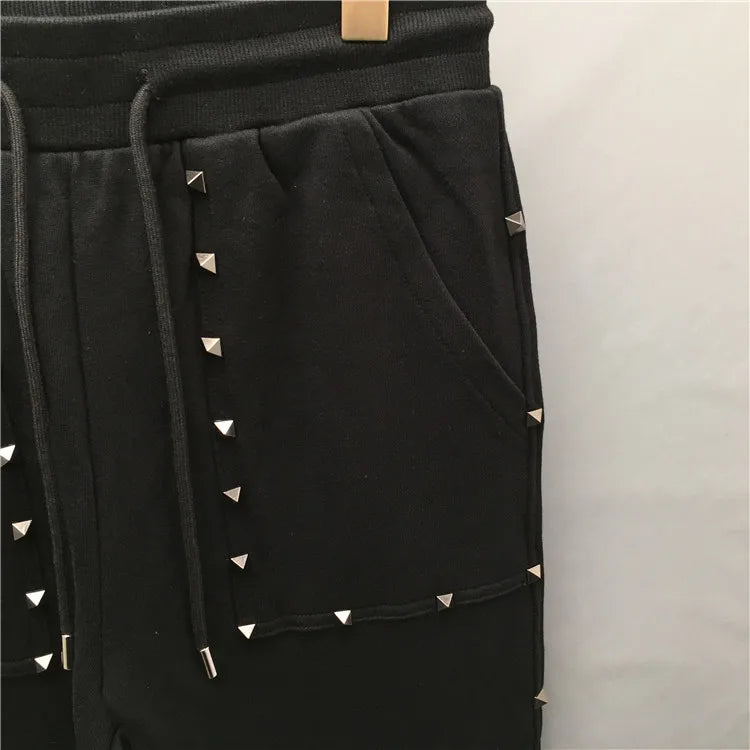 high new novelty luxury men 2022 classic full metal rivets pockets comfortable cotton parkour sweat casual pants sweatpants d50 unique joggers style 4225