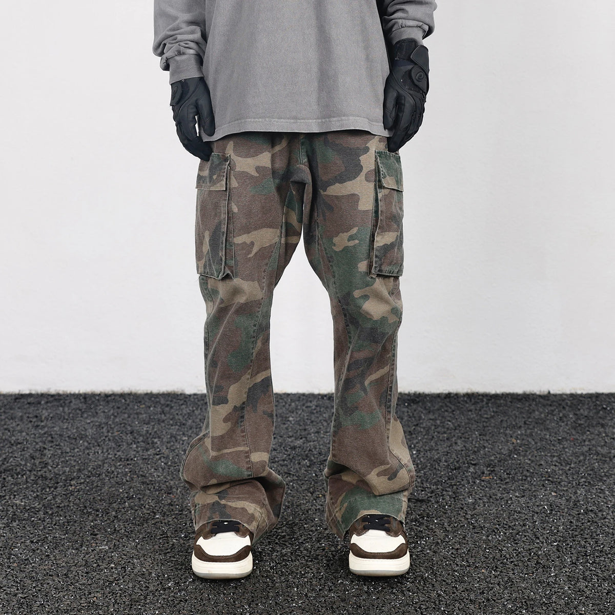 2023 camouflage micro flare pants fashionable streetwear camo cargo pants for male slim fit trousers women baggy casual clothes combat utility trousers