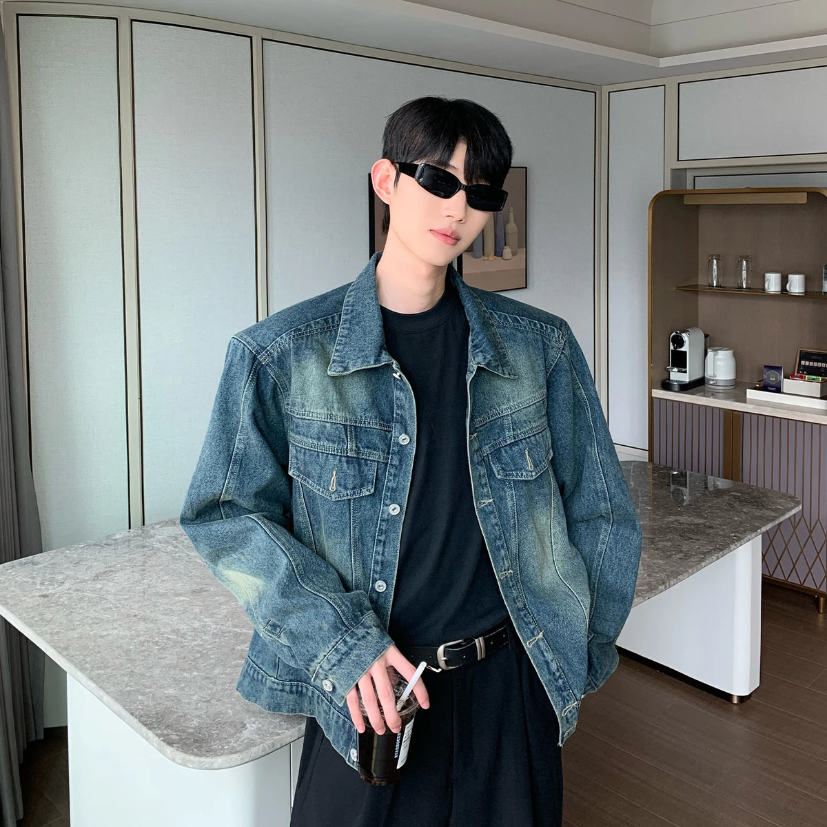 2024 trend mens denim jackets vintage washed design multiple pockets cowboy coats loose shoulder padded cardigan male spring unique jeans style 4062