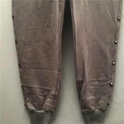 high new novelty luxury men 2022 classic full metal rivets pockets comfortable cotton parkour sweat casual pants sweatpants d50 unique joggers style 4234