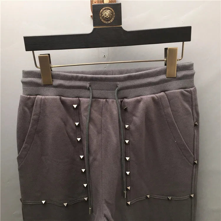 high new novelty luxury men 2022 classic full metal rivets pockets comfortable cotton parkour sweat casual pants sweatpants d50 unique joggers style 4231
