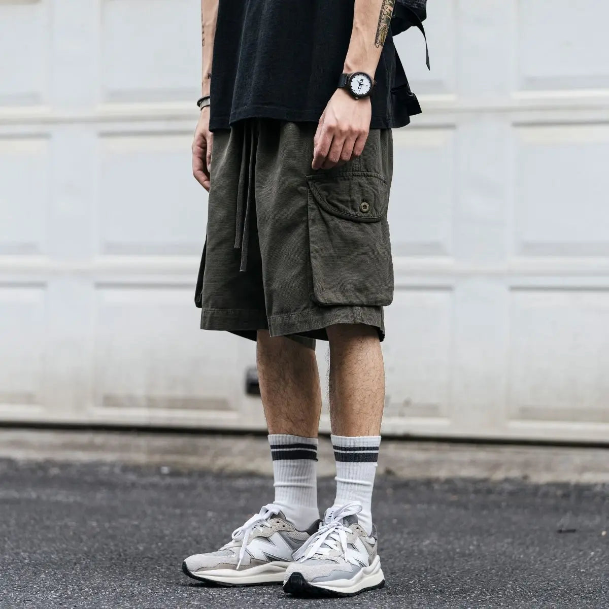Fashion Men's New Korean Casual Drawstring Sports Shorts Summer Japanese Street Y2K Personalized High-end Sports Retro Overalls Street King Limited